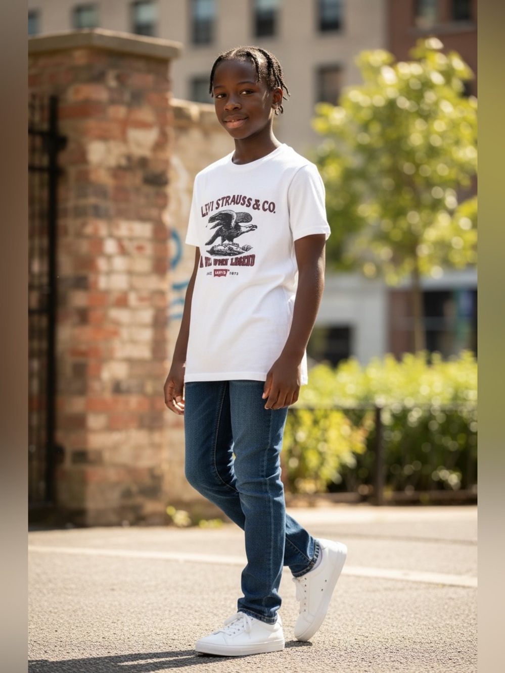 Levi's White Graphic Kids T-Shirt NWT